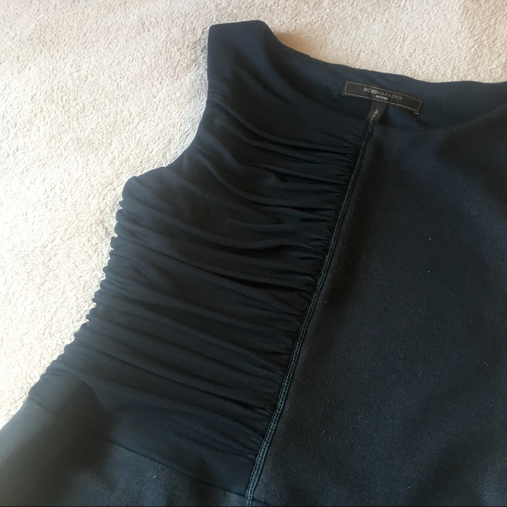 BCBGMaxAzria navy blue ruched dress